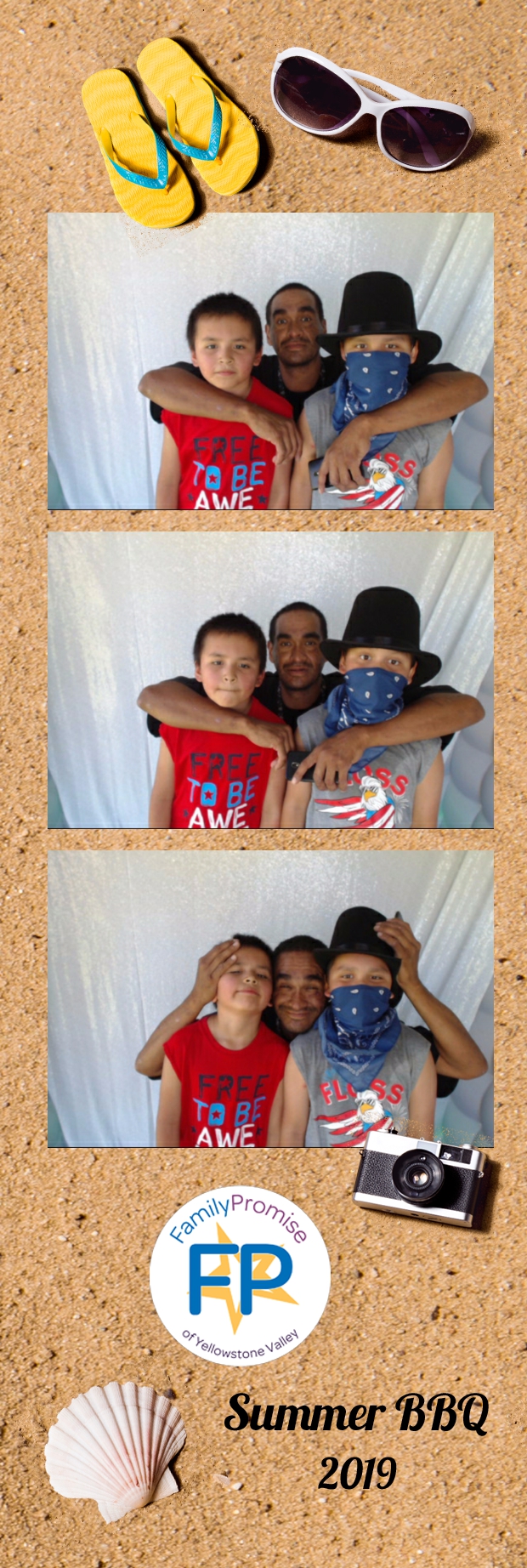 Family BBQ | View more photos from the event at gallery.photoboothbillings.com/u/PhotoBoothBillings/Family-BBQ